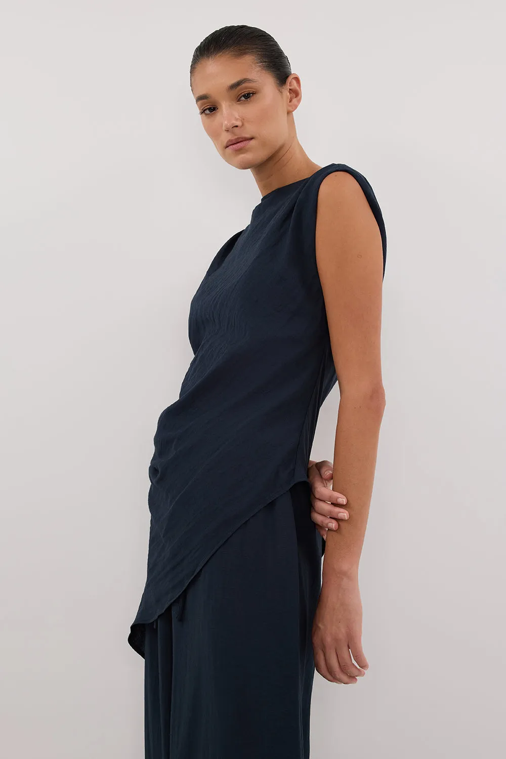 SHYLA SLATE ASYM TOP sold by Dissh