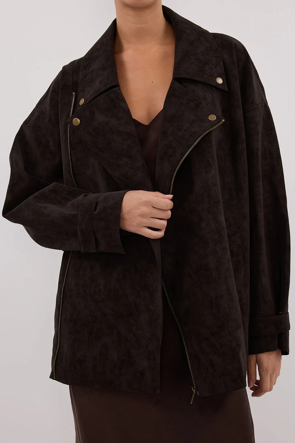 OAKLAND CHOC OVERSIZED FAUX SUEDE JACKET sold by Dissh product image thumbnail 5