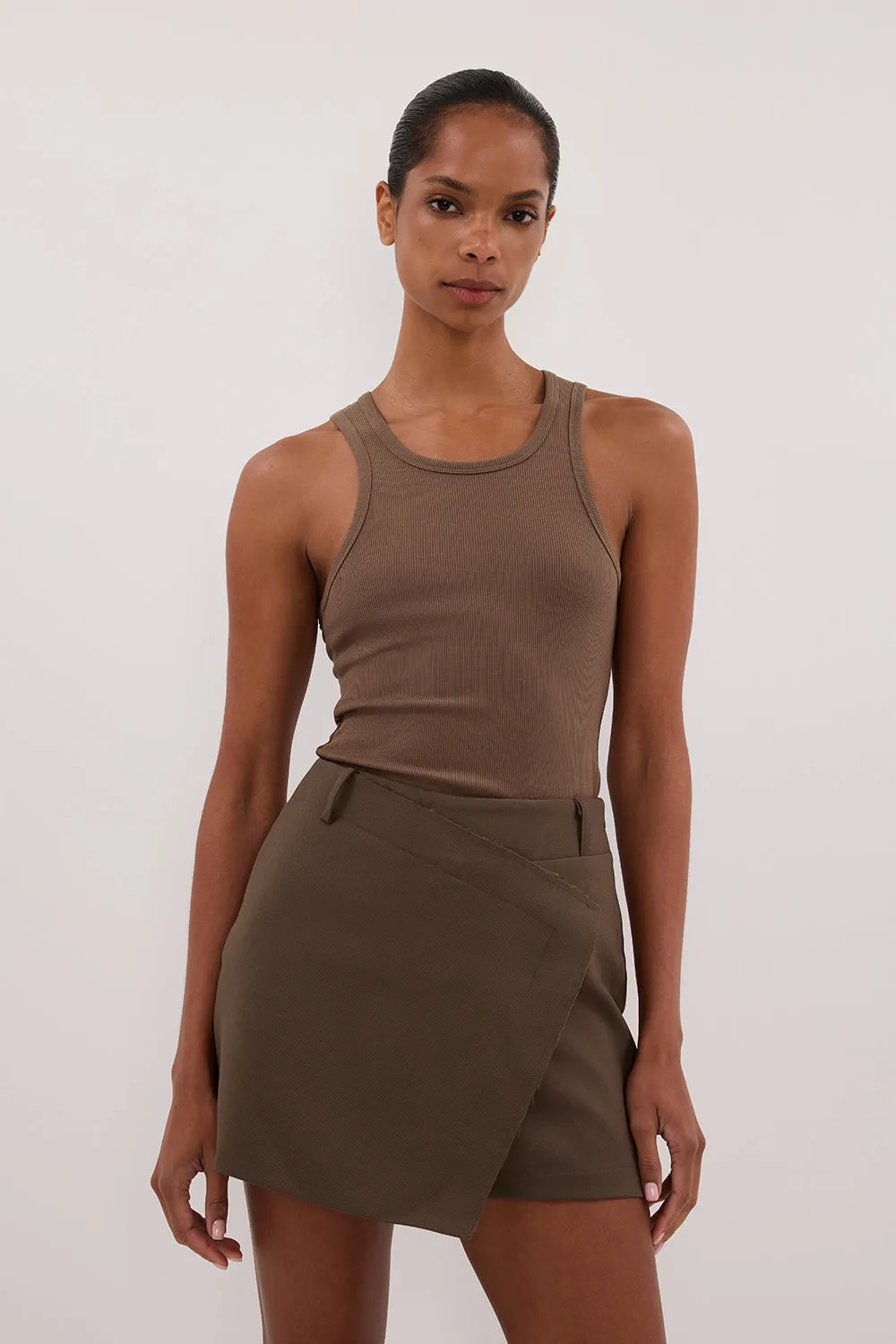 JULIE CLOVER TAILORED SKORT sold by Dissh product image thumbnail 2