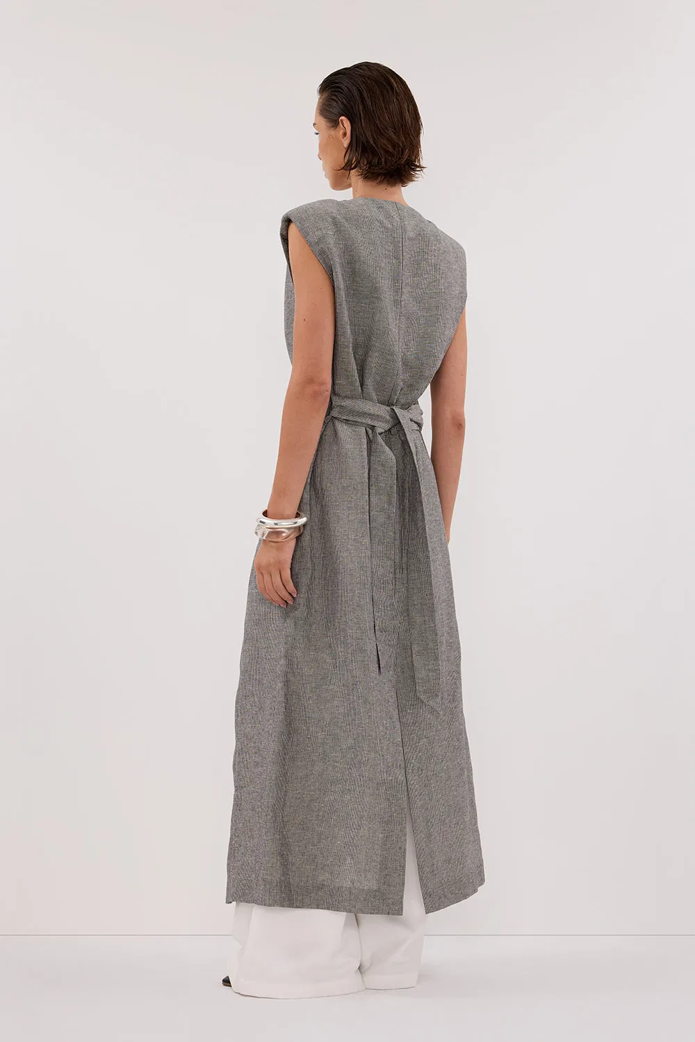 ELIAS CHARCOAL LONGLINE VEST sold by Dissh product image thumbnail 4