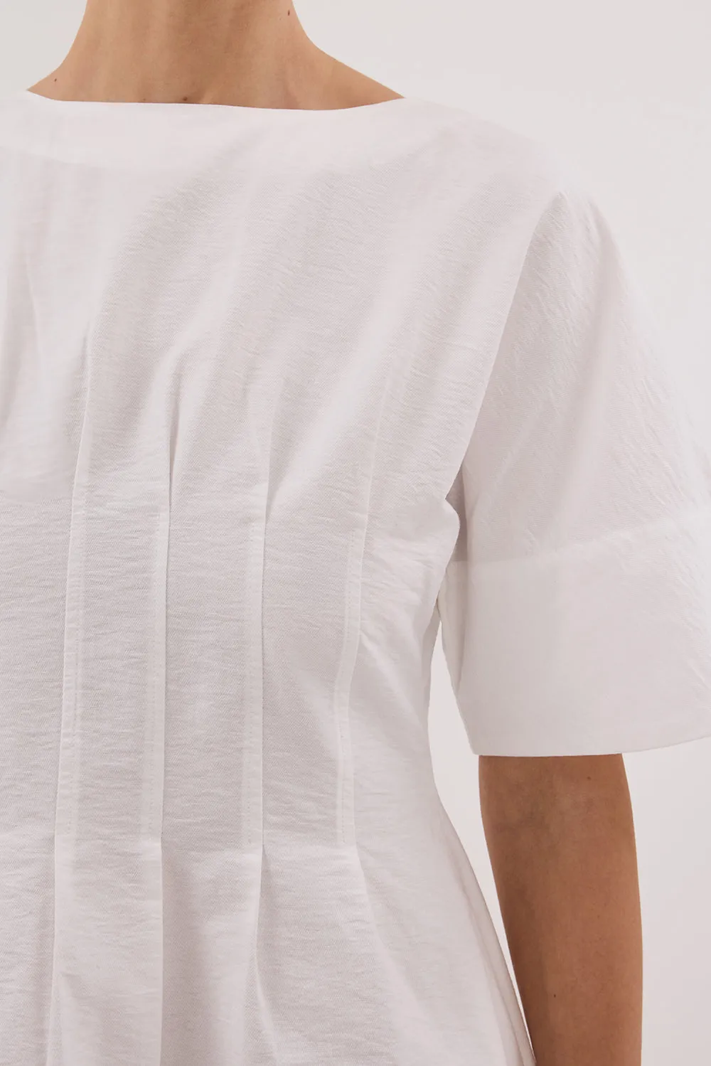 DAPHNE WHITE SLEEVED MINI DRESS sold by Dissh product image thumbnail 5