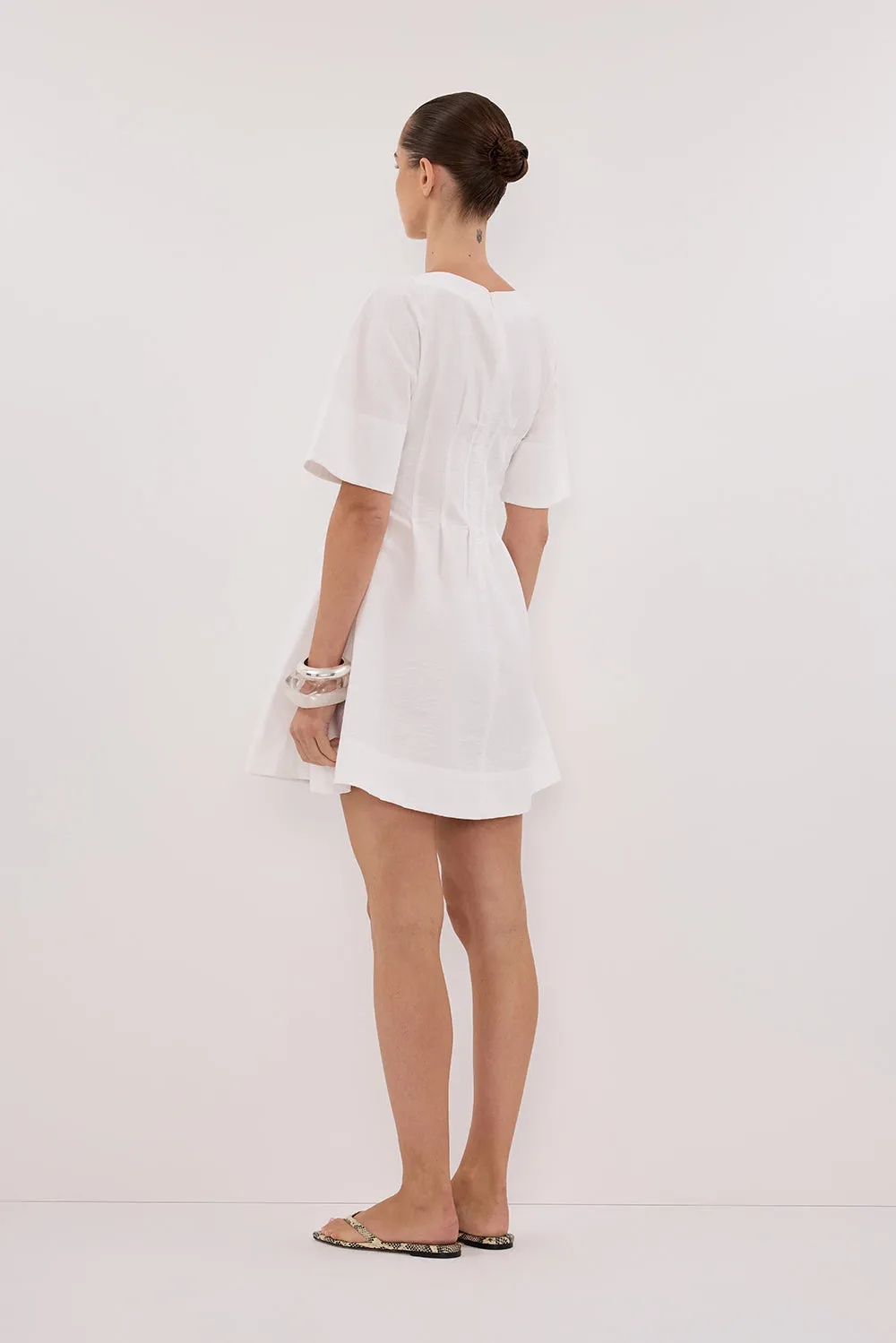 DAPHNE WHITE SLEEVED MINI DRESS sold by Dissh product image thumbnail 4