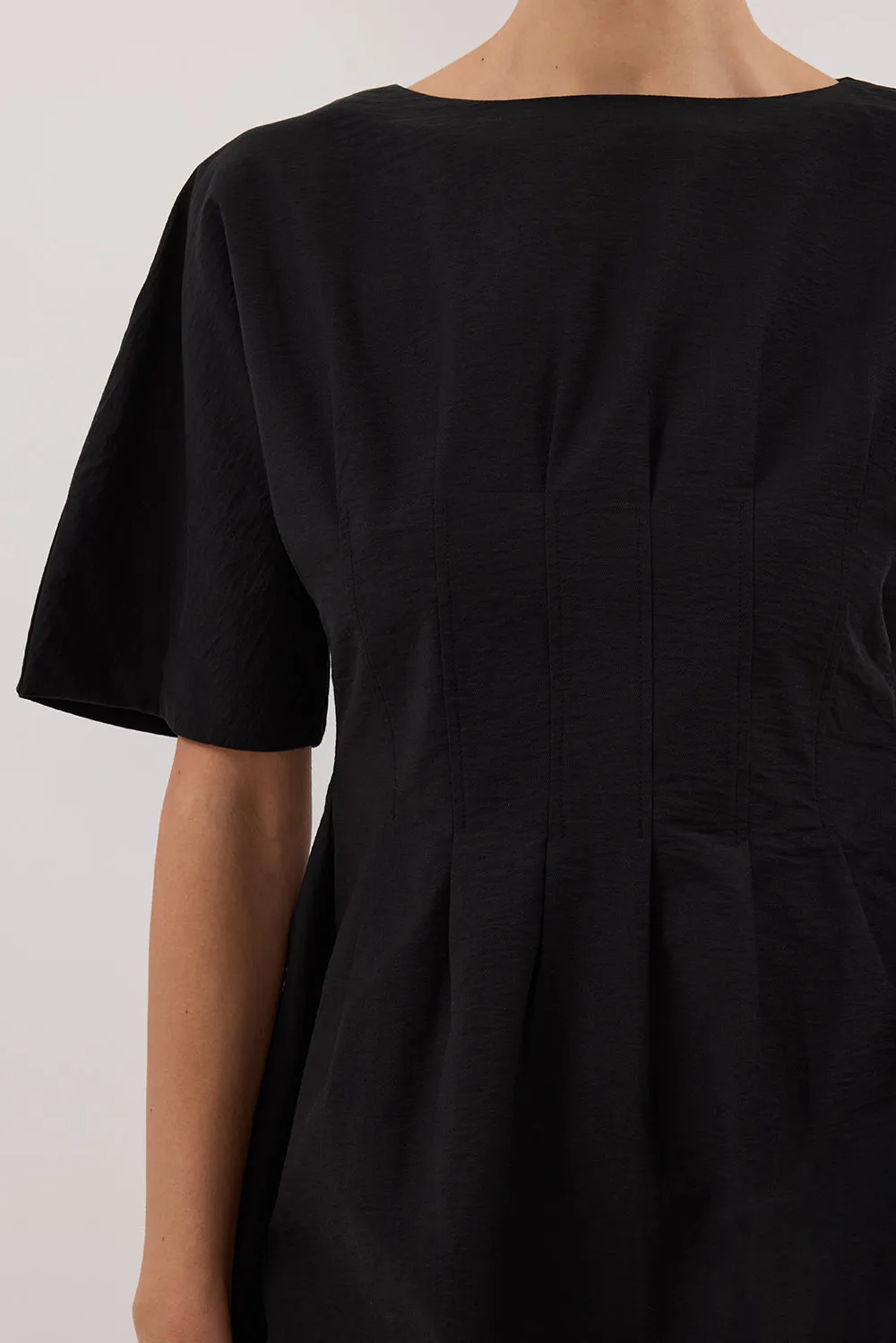 DAPHNE BLACK SLEEVED MINI DRESS sold by Dissh product image thumbnail 5