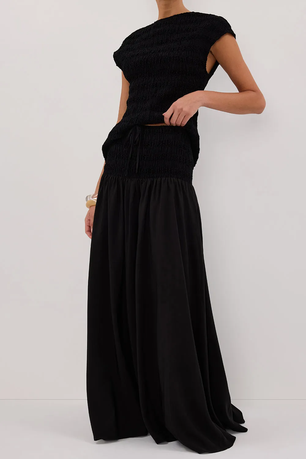 SIERRA BLACK TEXTURED MIDI SKIRT sold by Dissh product image thumbnail 2