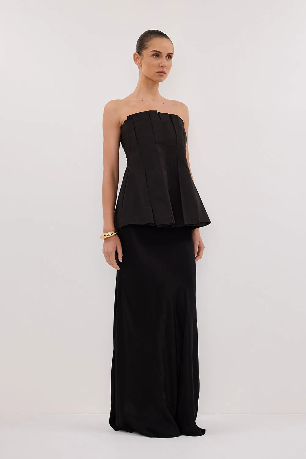 LILLY BLACK PLEATED STRAPLESS TOP sold by Dissh product image thumbnail 3