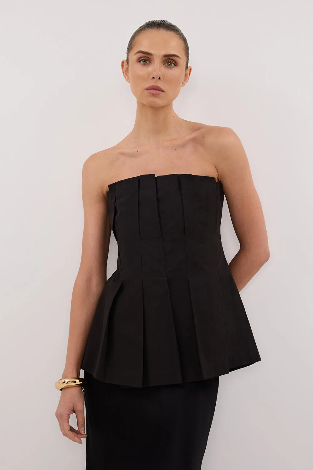 LILLY BLACK PLEATED STRAPLESS TOP sold by Dissh product image thumbnail 2