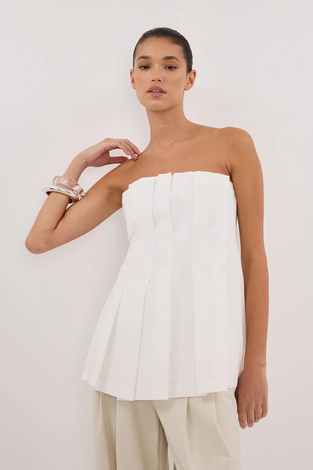 LILLY WHITE PLEATED STRAPLESS TOP sold by Dissh product image thumbnail 2