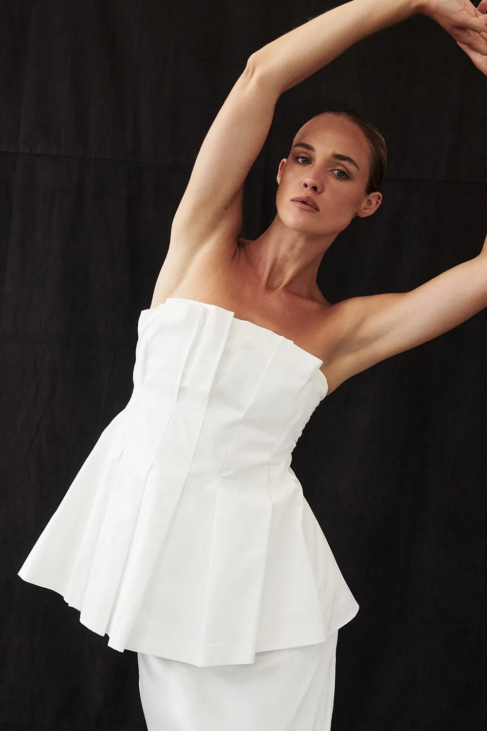 LILLY WHITE PLEATED STRAPLESS TOP sold by Dissh