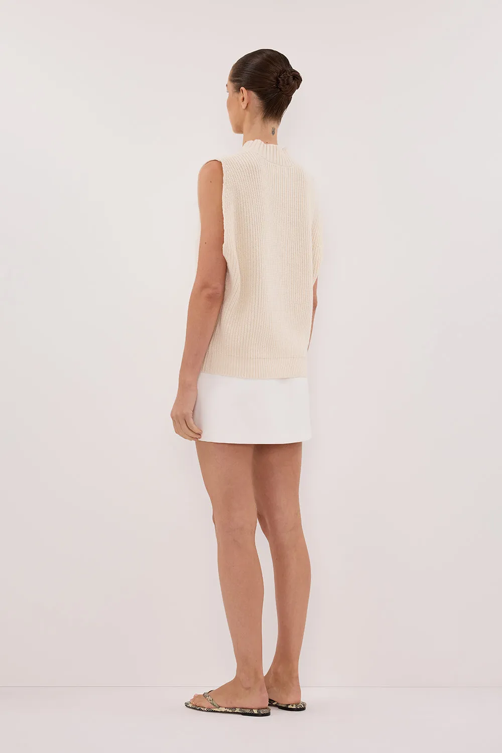 ARO CREAM KNIT TOP sold by Dissh product image thumbnail 4