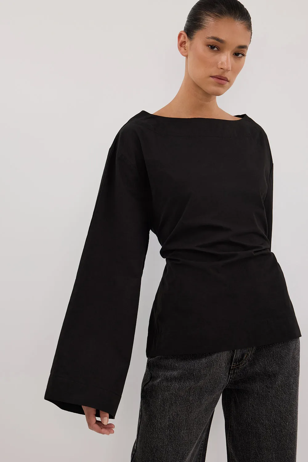 IVY BLACK LONG SLEEVE TOP sold by Dissh product image thumbnail 3