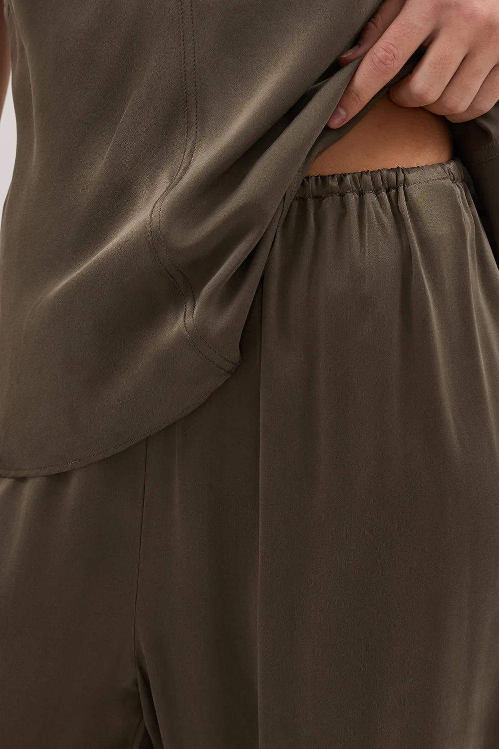 PERCY OLIVE SILK PANT sold by Dissh product image thumbnail 5