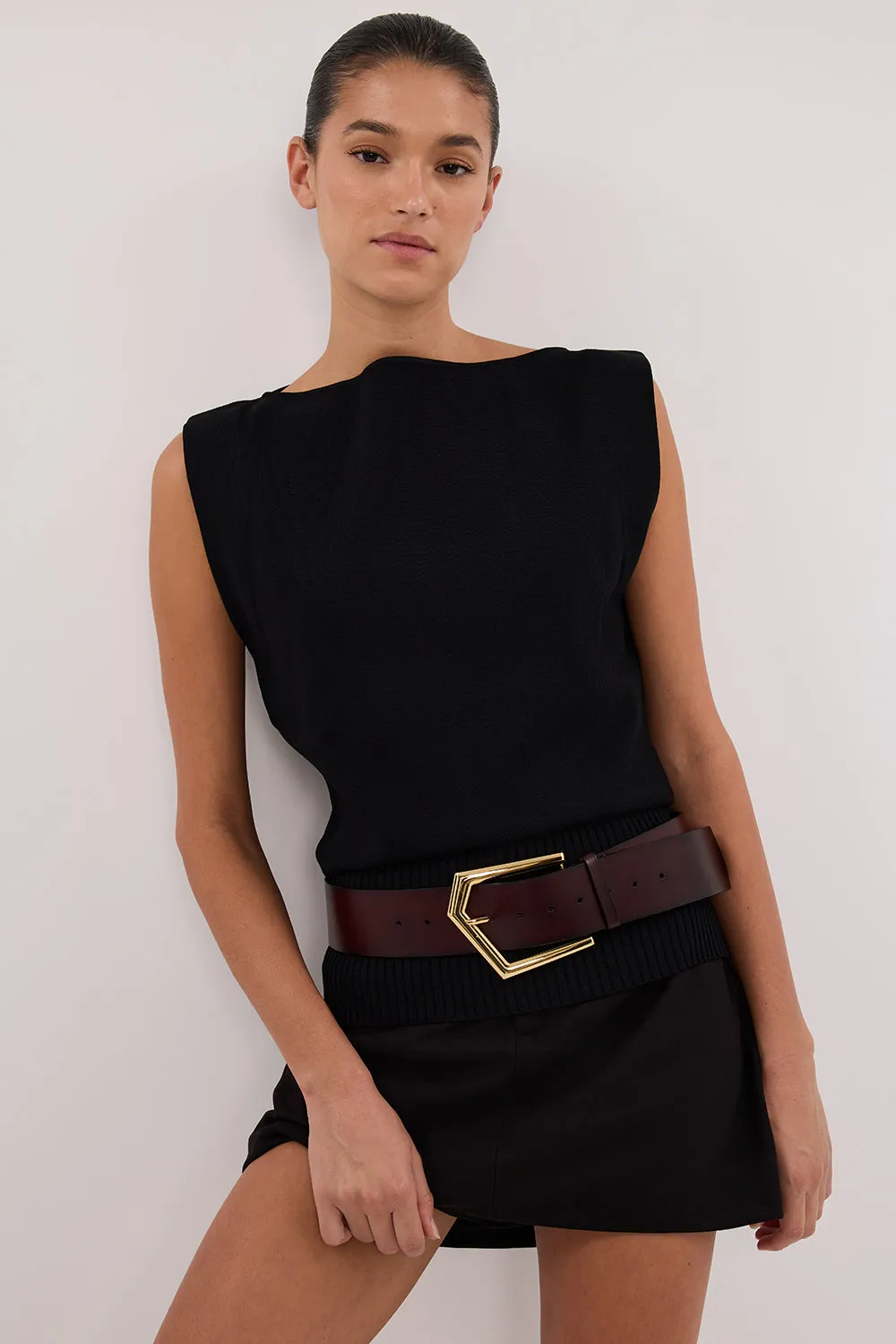 ELSA BLACK SLEEVELESS KNIT TOP sold by Dissh product image thumbnail 2