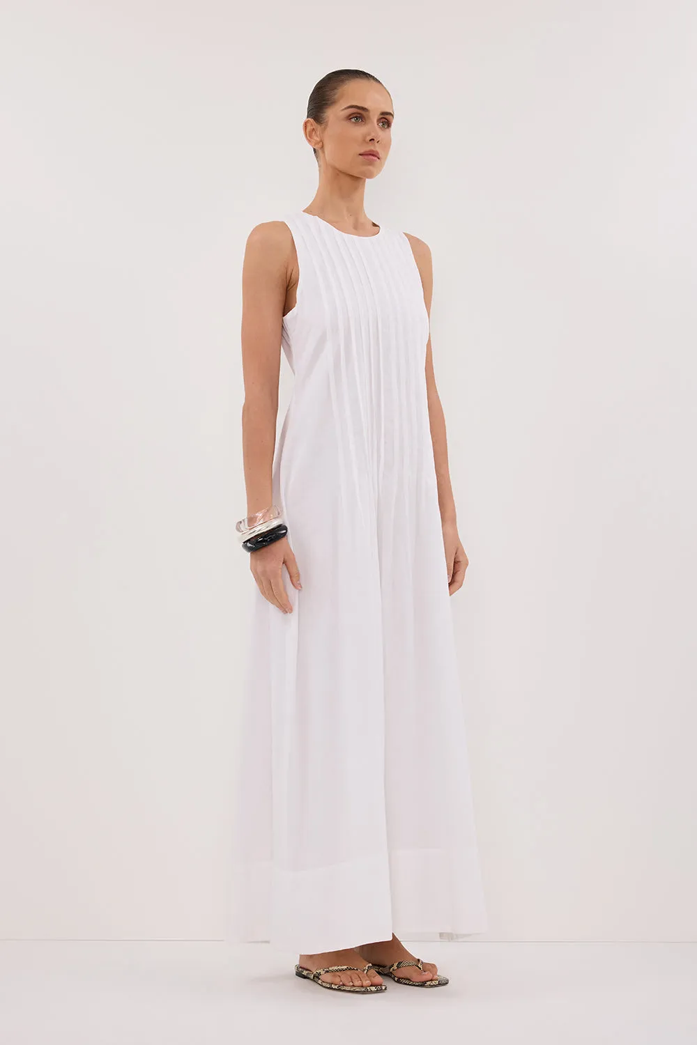 MILO WHITE LINEN BLEND MIDI DRESS sold by Dissh product image thumbnail 3