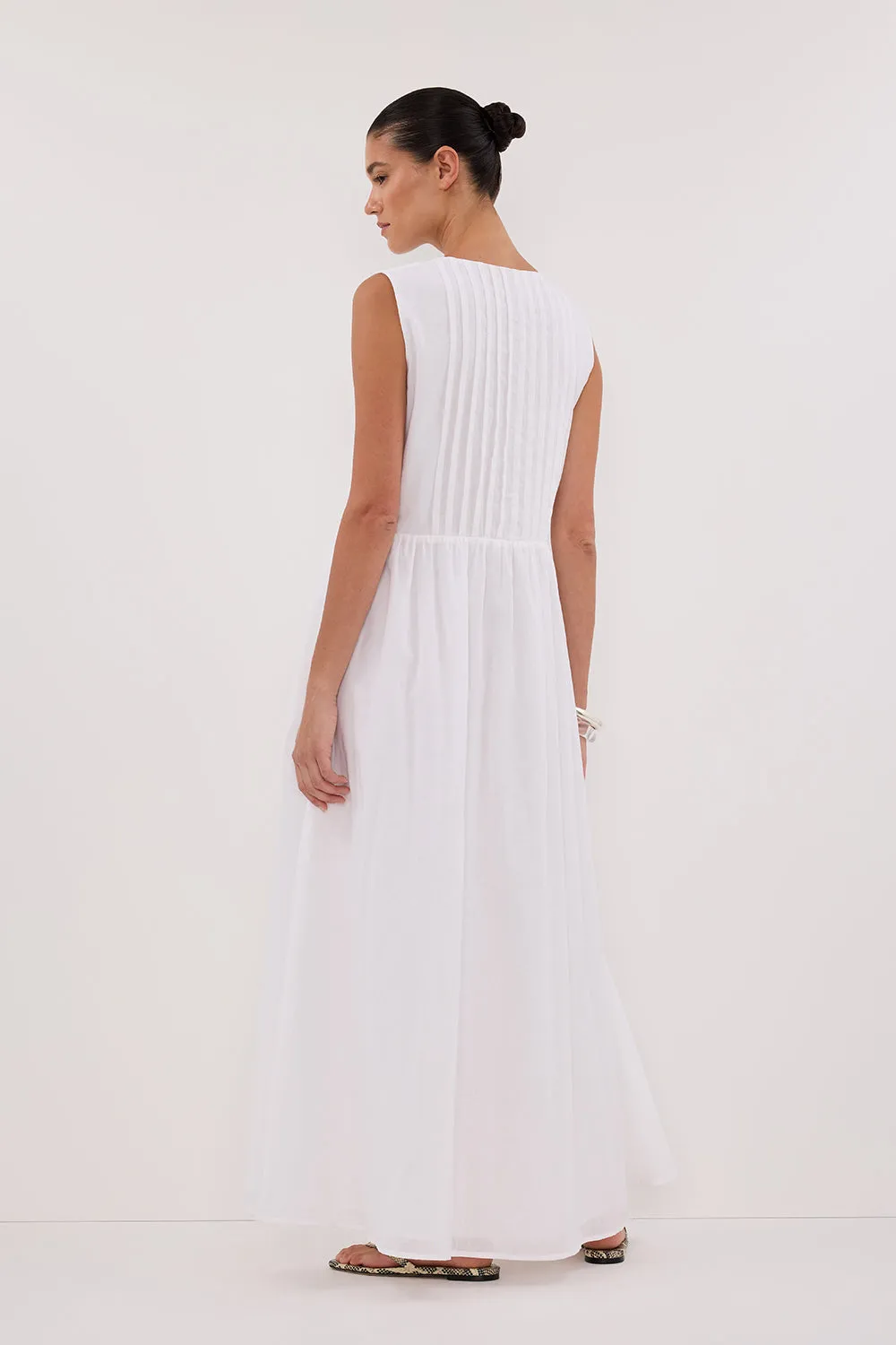 LARS WHITE PINTUCK LINEN MIDI DRESS sold by Dissh product image thumbnail 4