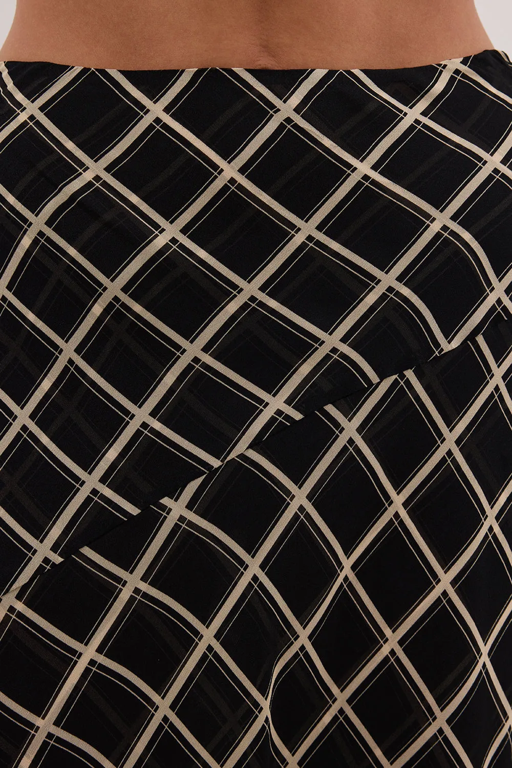 ARLINGTON BLACK MIDI SKIRT sold by Dissh product image thumbnail 5