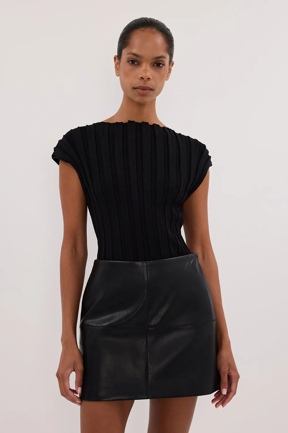 MONTY BLACK FAUX LEATHER MINI SKIRT sold by Dissh product image thumbnail 2