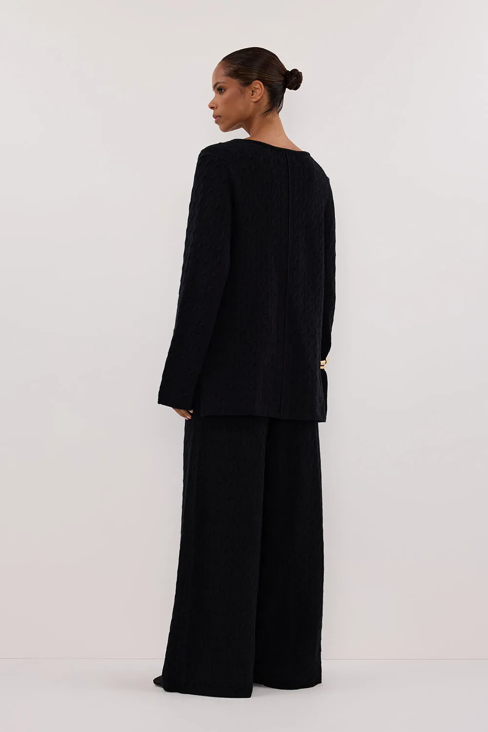 MAREN BLACK CABLE KNIT PANT sold by Dissh product image thumbnail 4