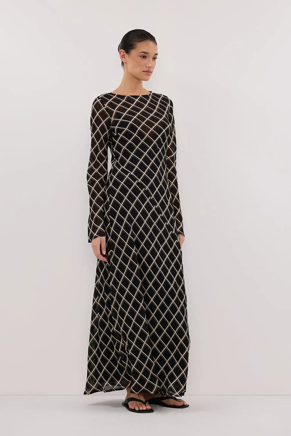 ARLINGTON BLACK LONG SLEEVE MIDI DRESS sold by Dissh product image thumbnail 4