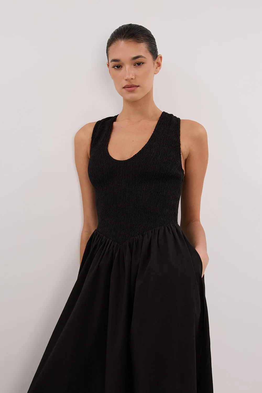 FLORENCE BLACK SLEEVELESS COTTON MIDI DRESS sold by Dissh product image thumbnail 3