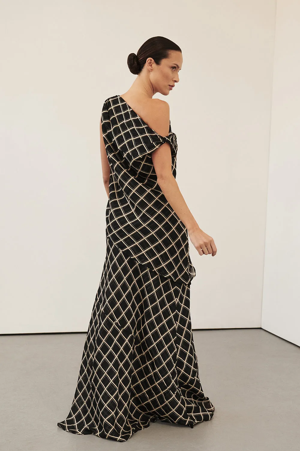 ARLINGTON BLACK MIDI SKIRT sold by Dissh