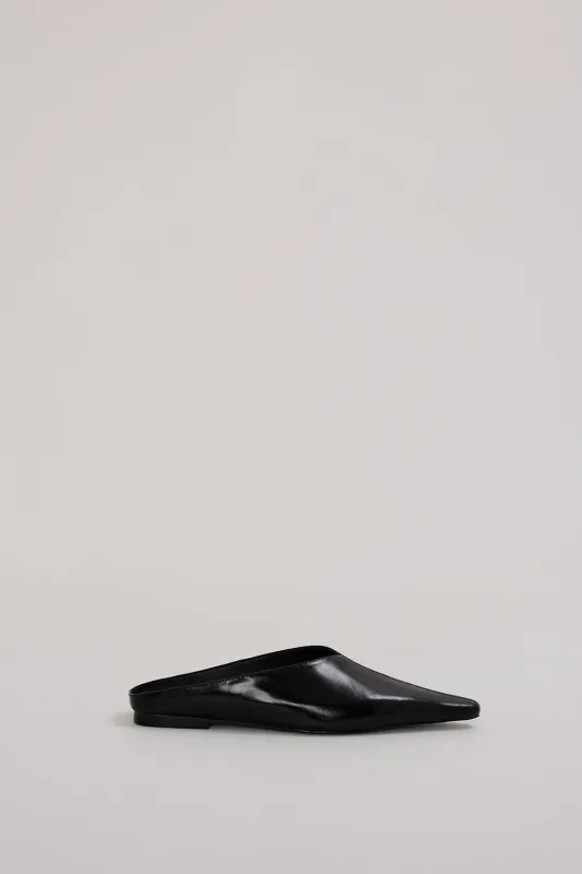 ALIAS MAE OLIVE MULE BLACK sold by Dissh