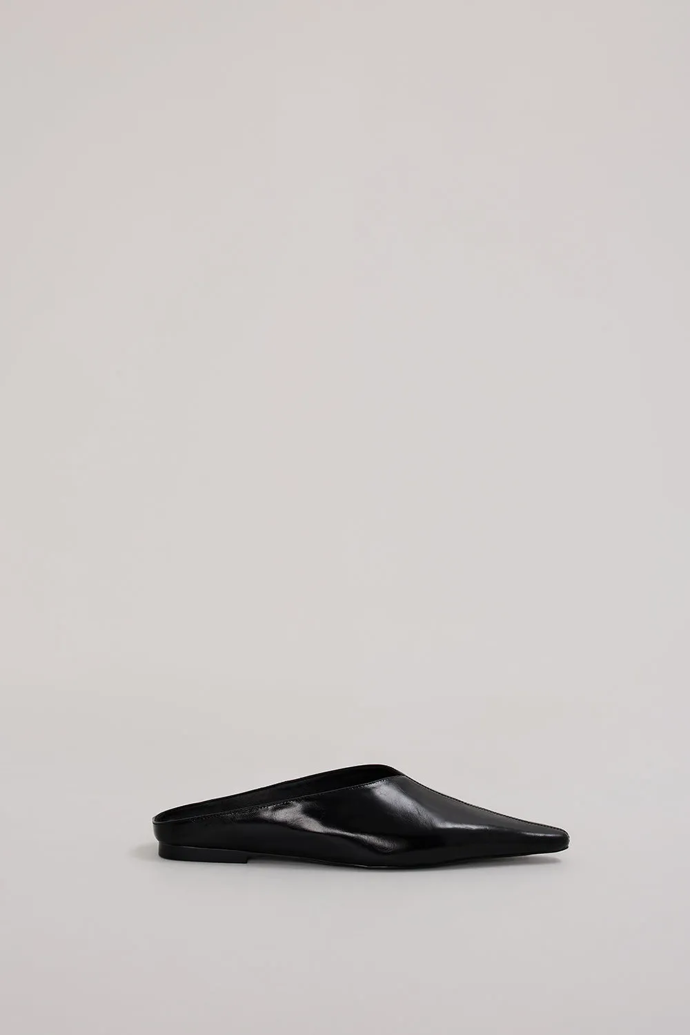 ALIAS MAE OLIVE MULE BLACK sold by Dissh