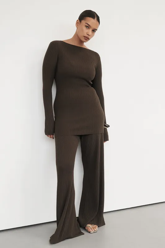 JOY DARK OLIVE LONGLINE KNIT TOP sold by Dissh