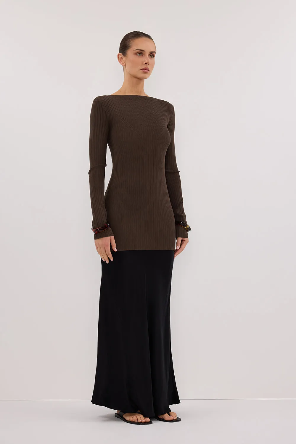 JOY DARK OLIVE LONGLINE KNIT TOP sold by Dissh product image thumbnail 4