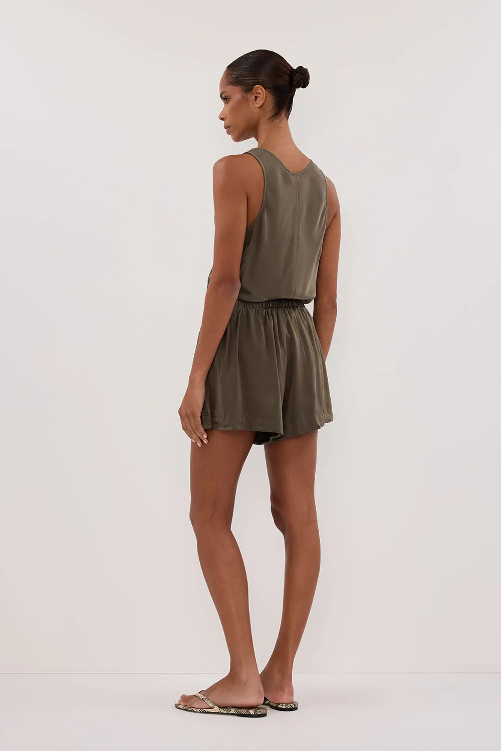 ISLA OLIVE SILK SHORT sold by Dissh product image thumbnail 4