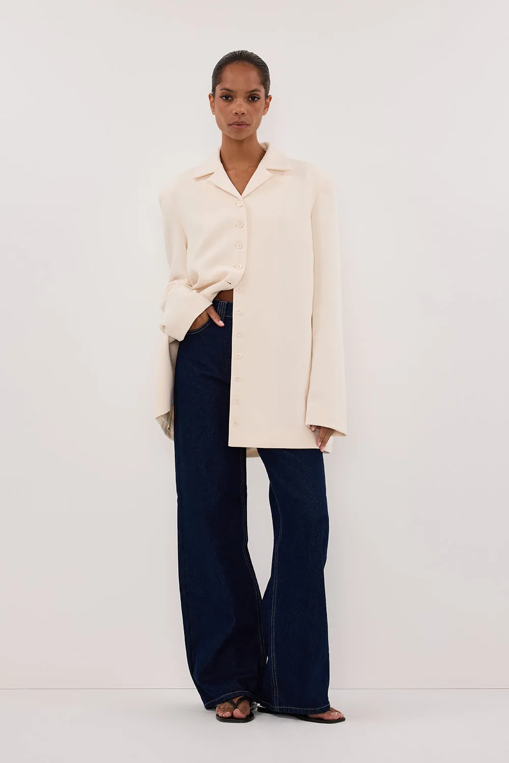 RYKER CREAM OVERSIZED BLAZER sold by Dissh product image thumbnail 2