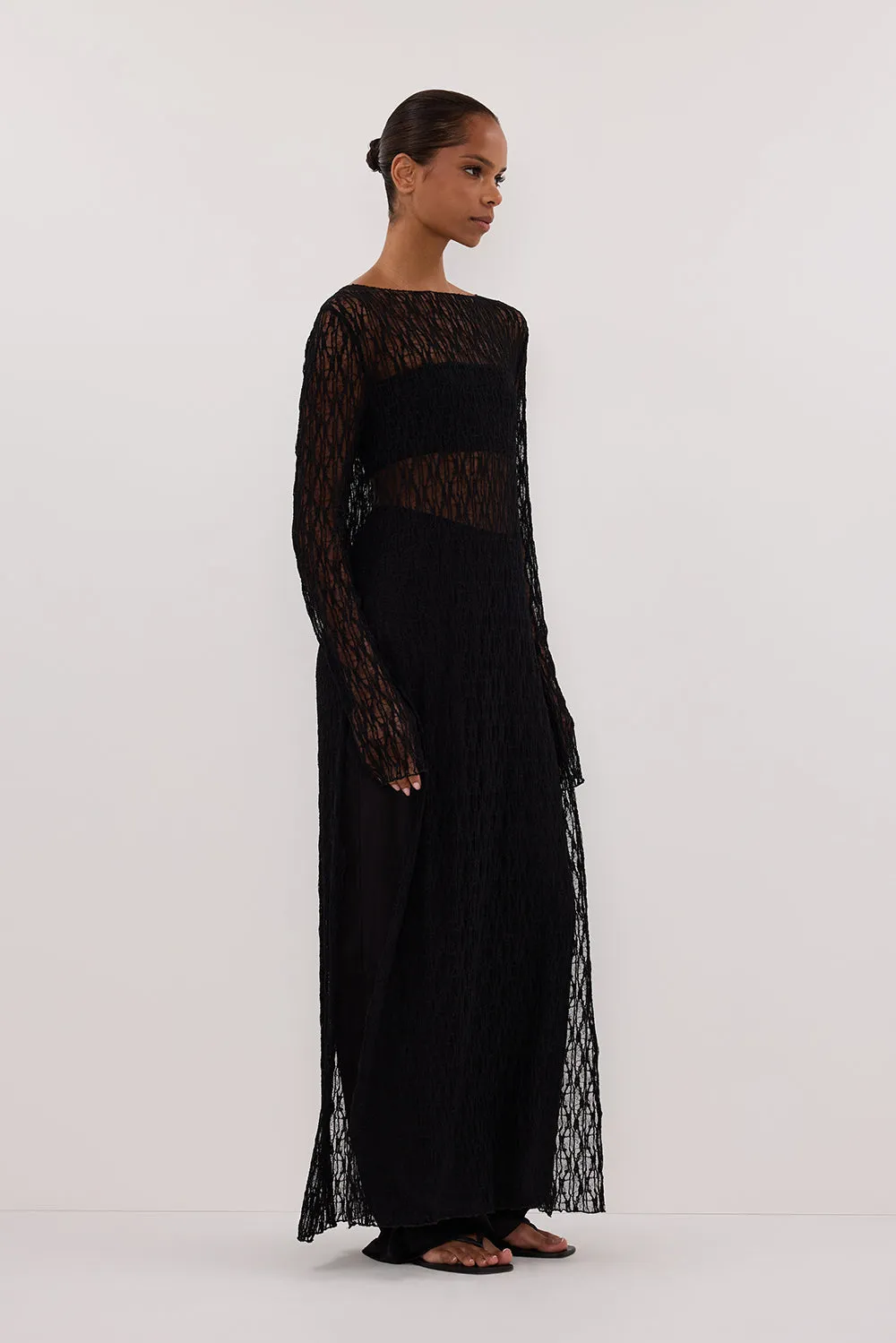 LIZZIE BLACK BOAT NECK TUNIC TOP sold by Dissh product image thumbnail 4