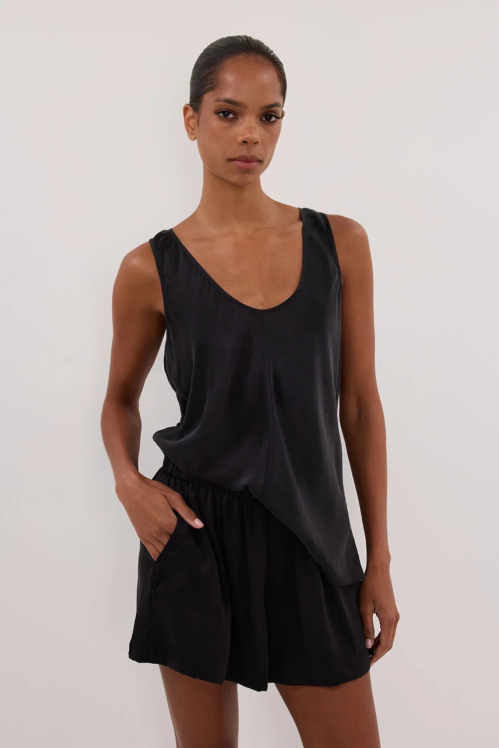ISLA BLACK SILK SHORT sold by Dissh product image thumbnail 2