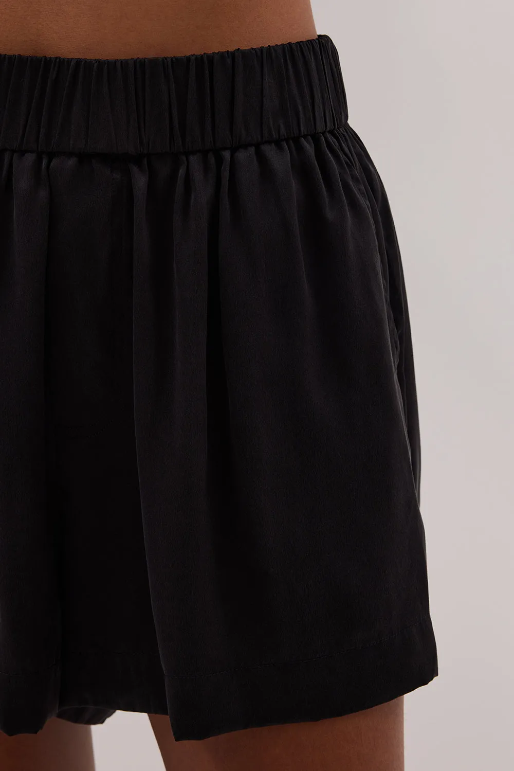 ISLA BLACK SILK SHORT sold by Dissh product image thumbnail 5