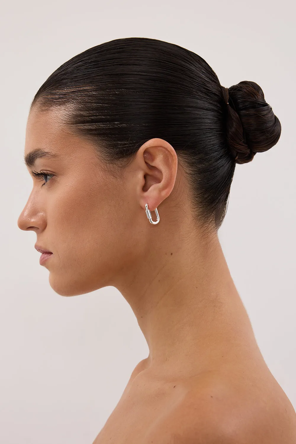 F+H SILVER DISENGAGE HOOP SMALL sold by Dissh product image thumbnail 3