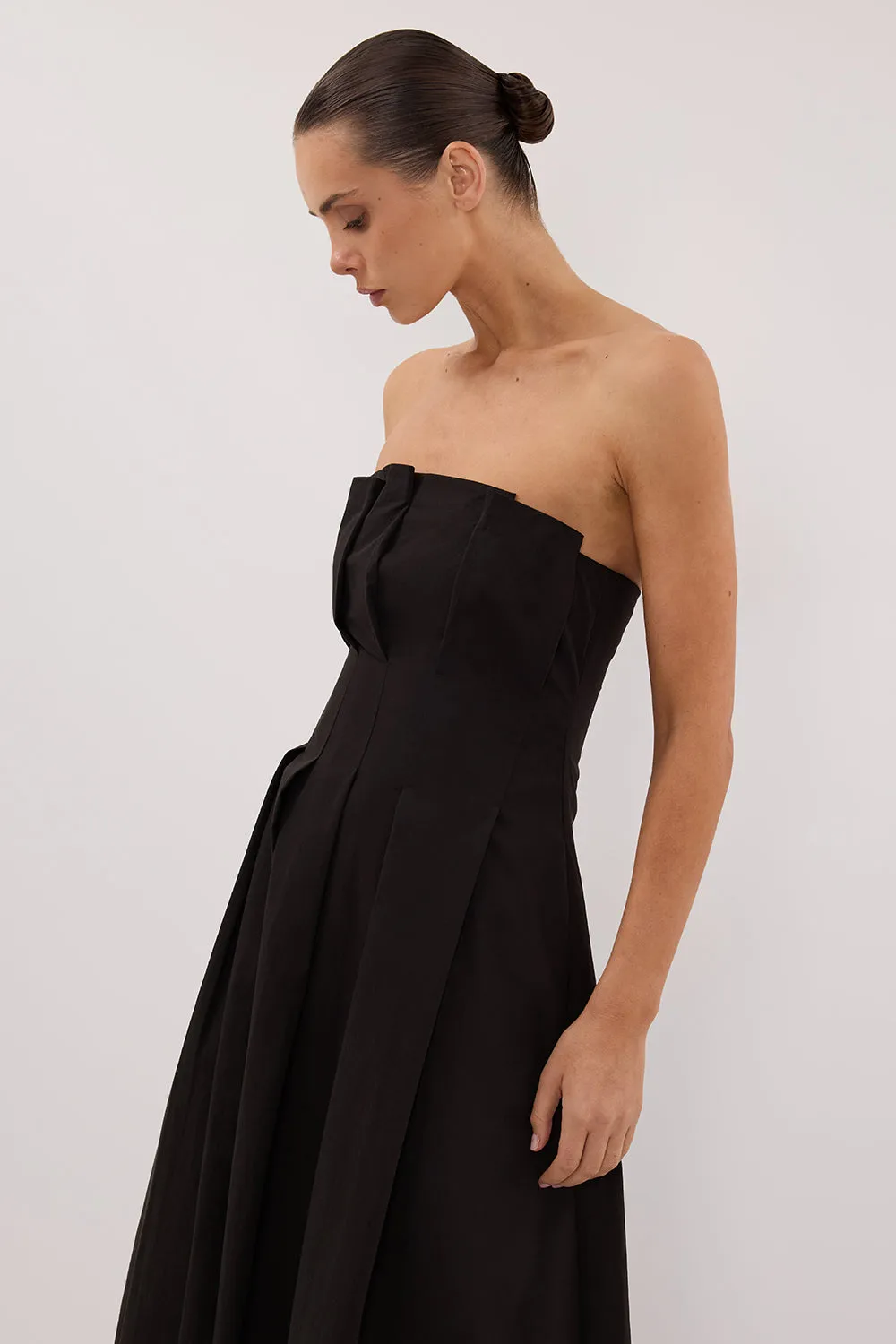 LILLY BLACK COTTON STRAPLESS MIDI DRESS sold by Dissh product image thumbnail 2