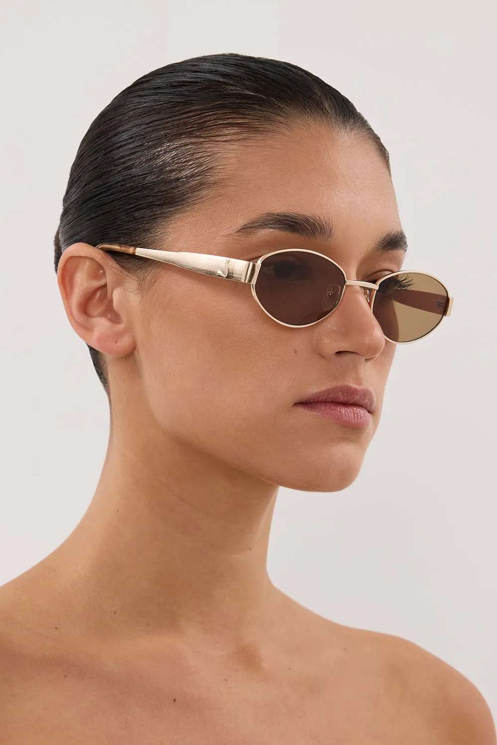 LUV LOU THE BOSTON BRUSHED GOLD SUNGLASSES sold by Dissh product image thumbnail 2