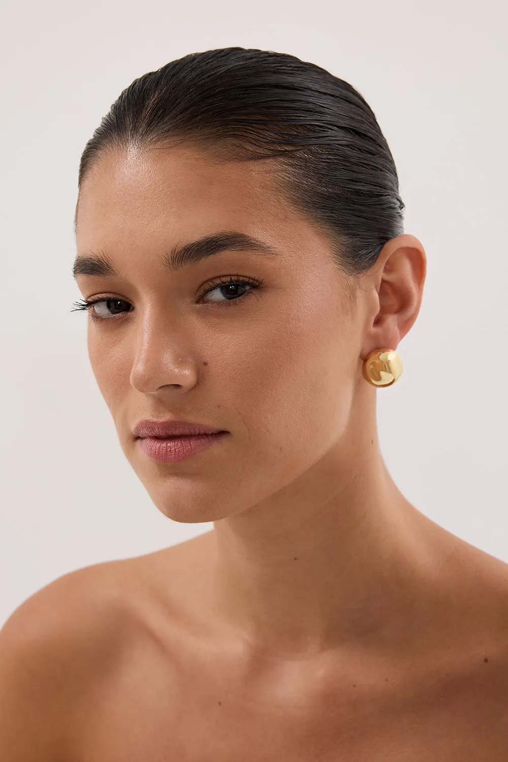 F+H GOLD STATEMENT BALL STUDS sold by Dissh product image thumbnail 2
