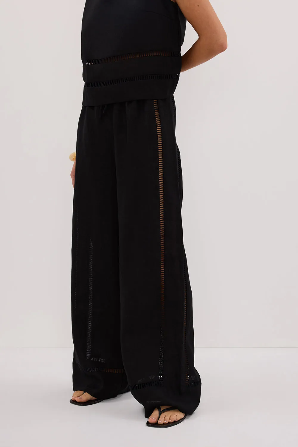 LINDSAY BLACK LINEN PANT sold by Dissh product image thumbnail 2