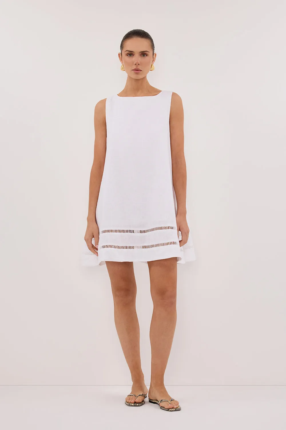 LINDSAY WHITE LINEN MINI DRESS sold by Dissh product image thumbnail 3