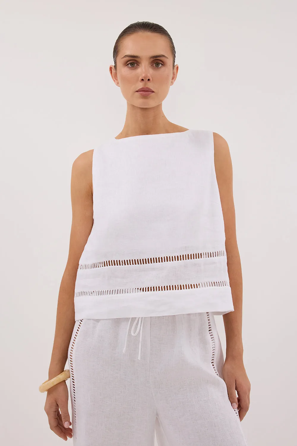 LINDSAY WHITE LINEN BOXY TOP sold by Dissh product image thumbnail 2
