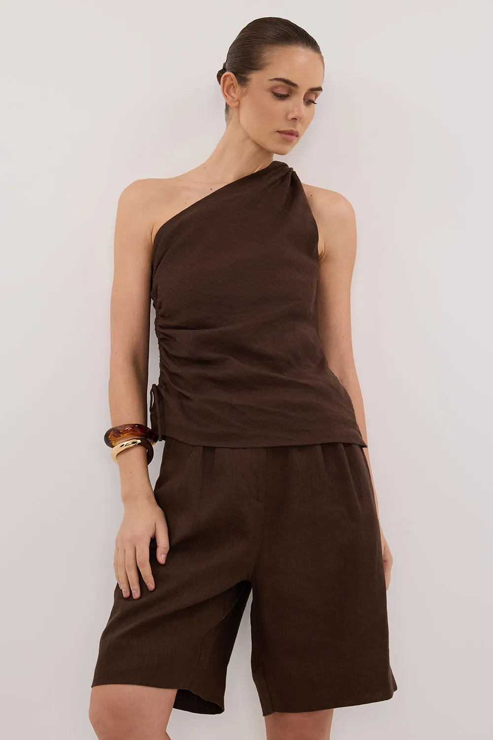 KAYLA BITTER CHOC LINEN BERMUDA SHORT sold by Dissh product image thumbnail 3