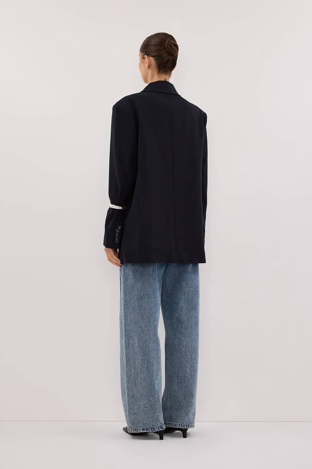 ANDIE INK OVERSIZED BLAZER sold by Dissh product image thumbnail 5