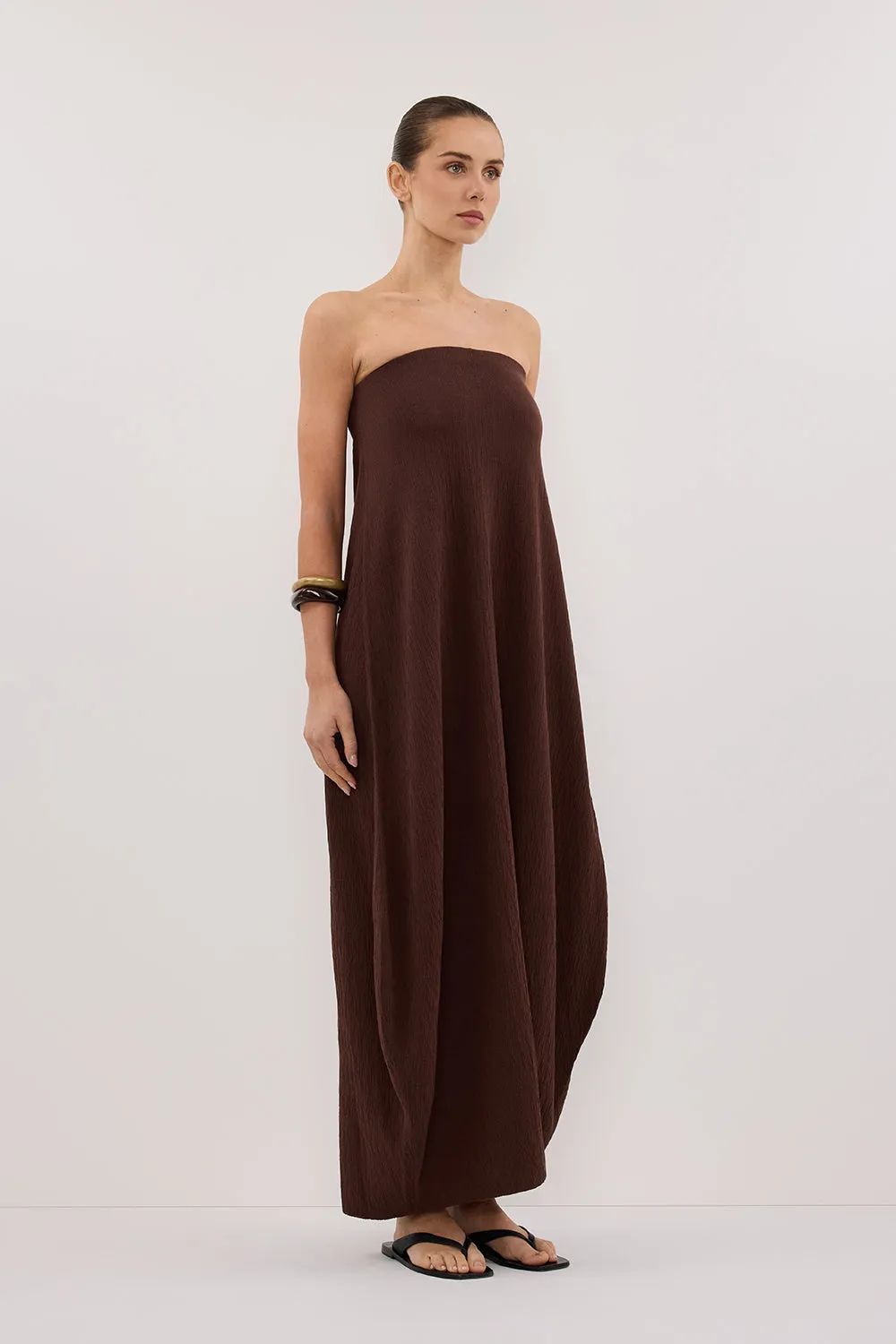 ALIAS CHOC TEXTURED KNIT STRAPLESS MIDI DRESS sold by Dissh product image thumbnail 4