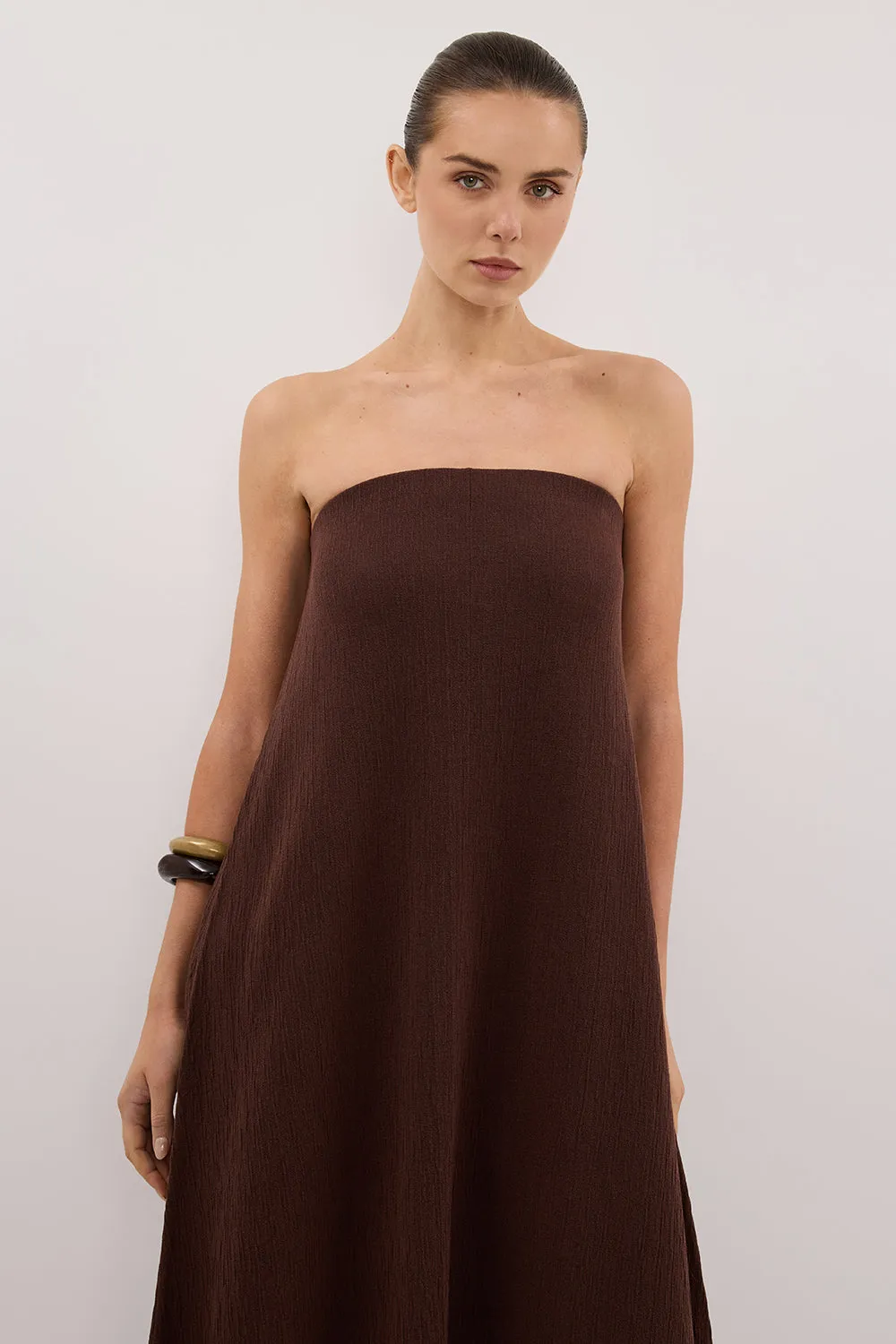 ALIAS CHOC TEXTURED KNIT STRAPLESS MIDI DRESS sold by Dissh product image thumbnail 3
