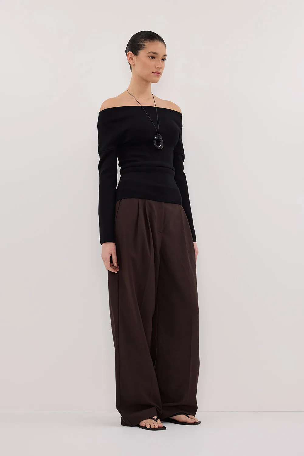 ASTRID BLACK LONG SLEEVE KNIT TOP sold by Dissh product image thumbnail 3