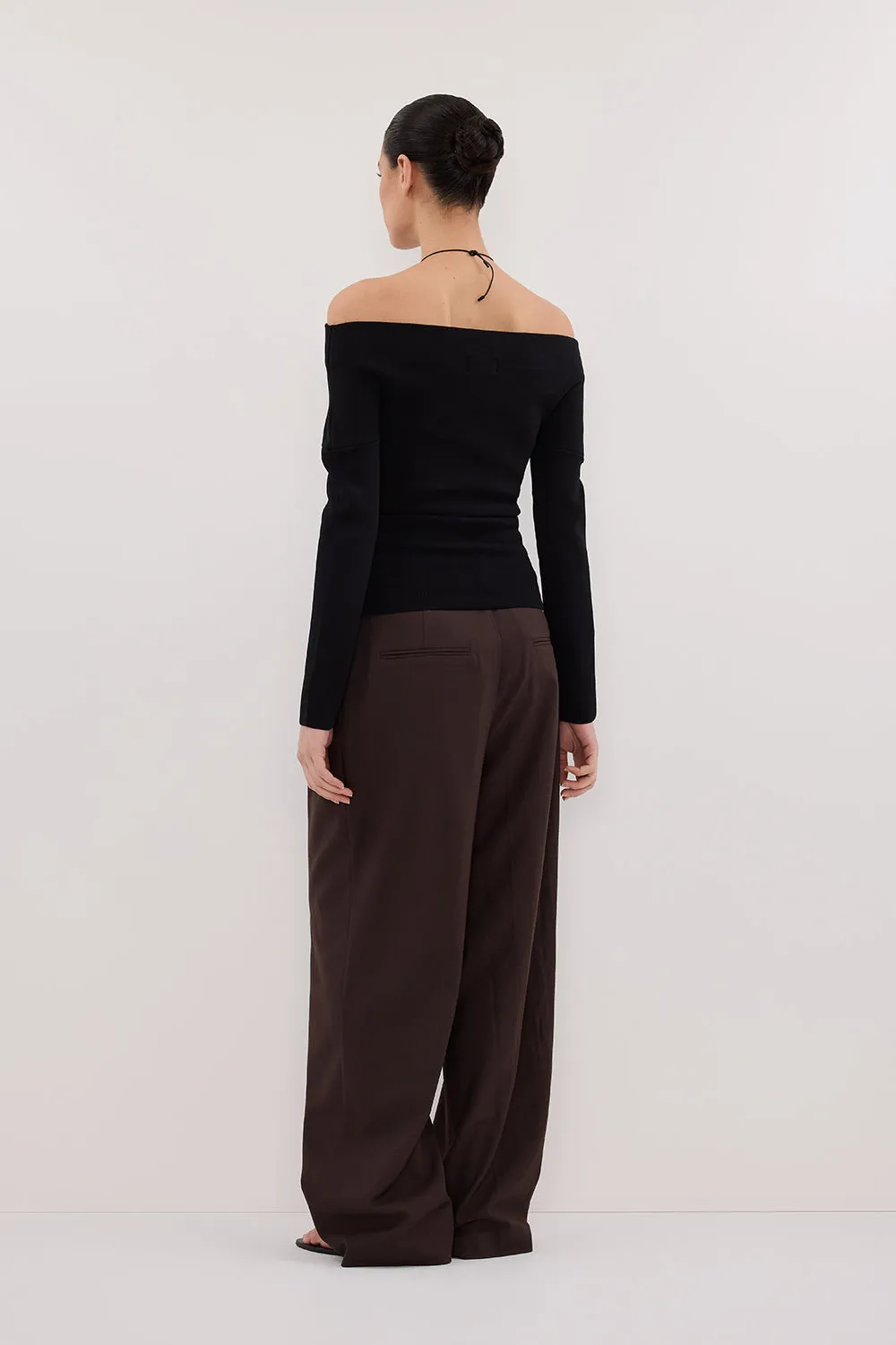 ASTRID BLACK LONG SLEEVE KNIT TOP sold by Dissh product image thumbnail 4
