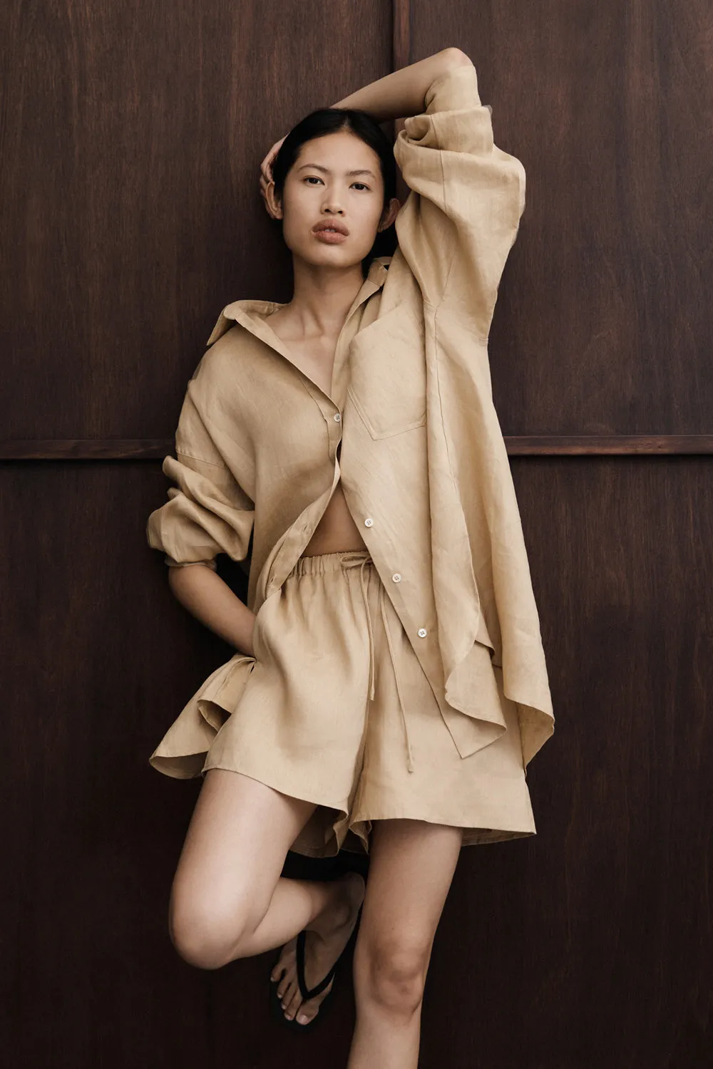 LUNE TAN LINEN SHORT sold by Dissh product image thumbnail 3