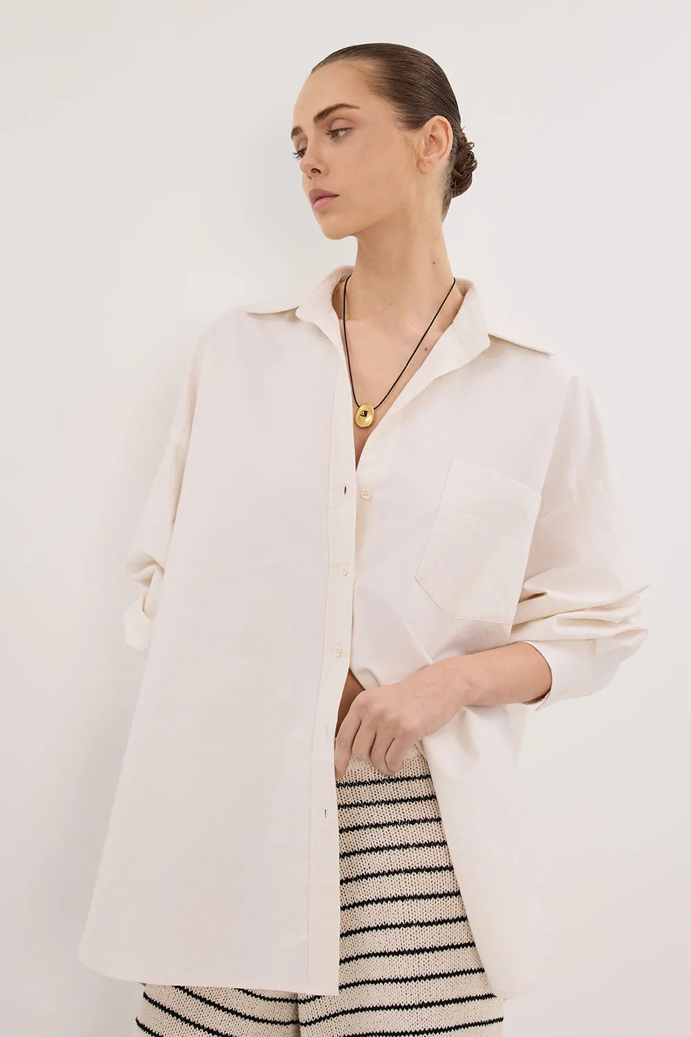 RHEA 2.0 CREAM OVERSIZED COTTON SHIRT sold by Dissh product image thumbnail 2