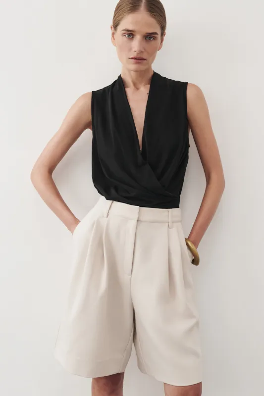 CHELSEA BONE BERMUDA SHORT sold by Dissh