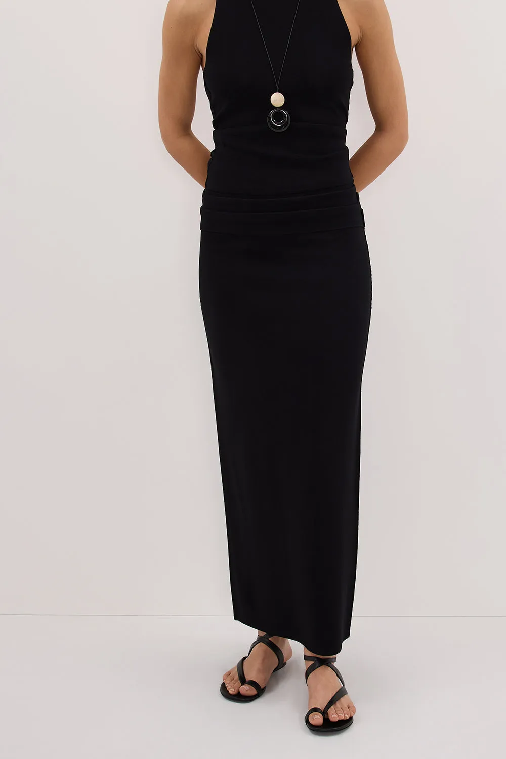SOL BLACK KNIT MIDI SKIRT sold by Dissh product image thumbnail 2